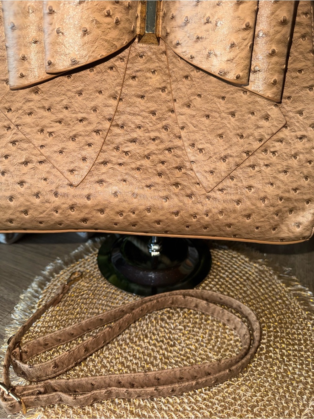 NWOT Bow-Accent Tan Ostrich-Leather Satchel Bag - Stunning ⭐️ - Picture 5 of 5
